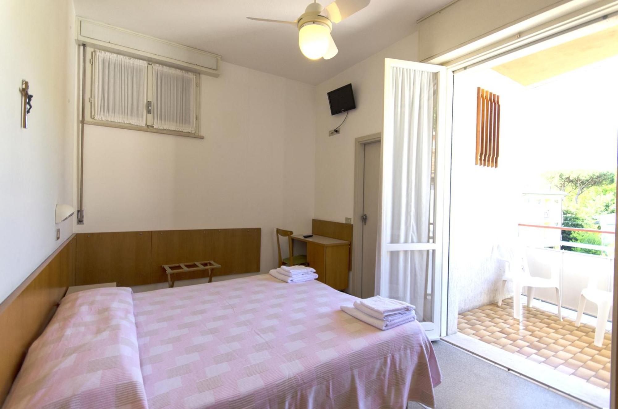 Hotel Villa Alberta B&B Cesenatico Habitación foto