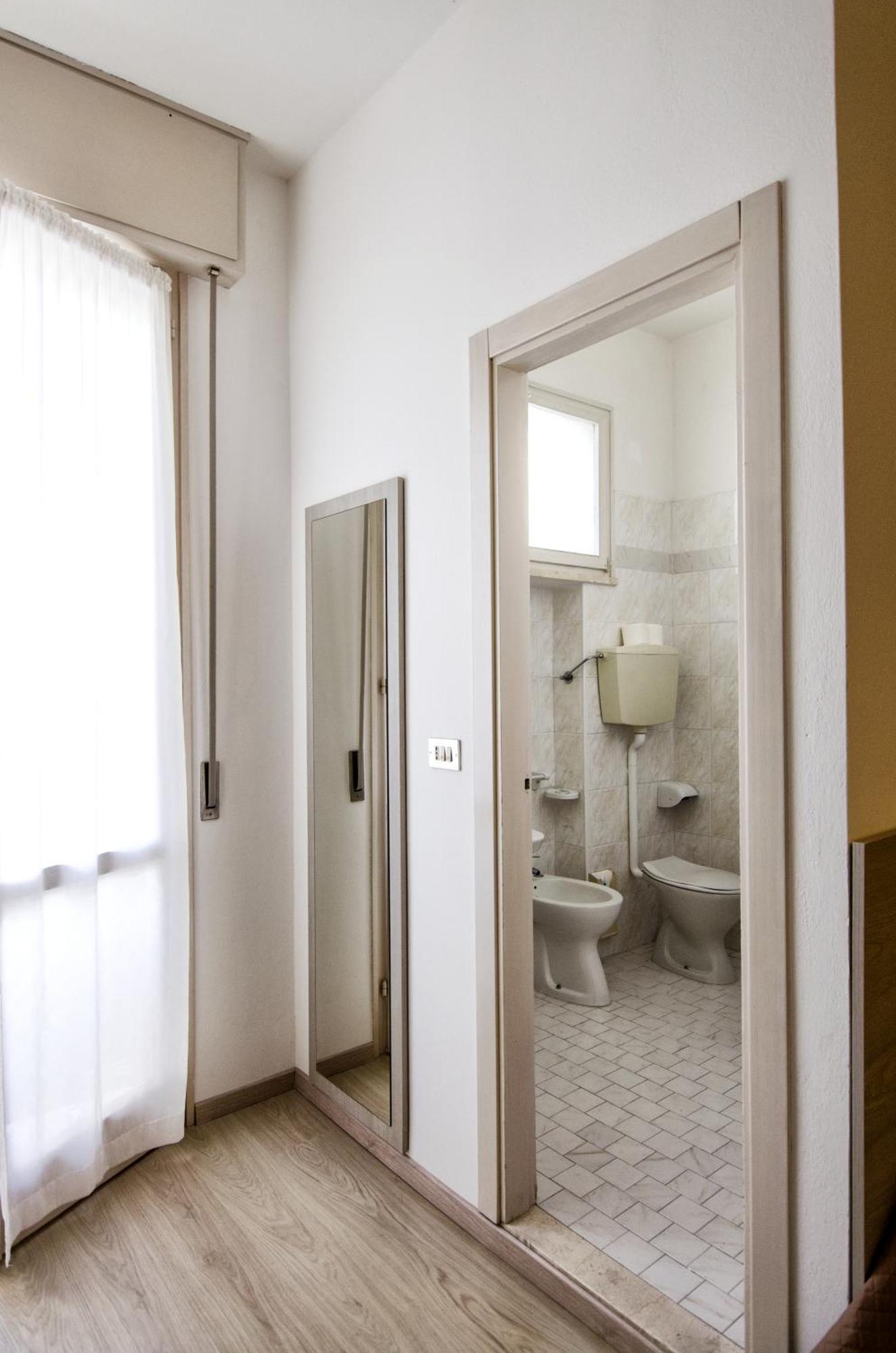 Hotel Villa Alberta B&B Cesenatico Habitación foto